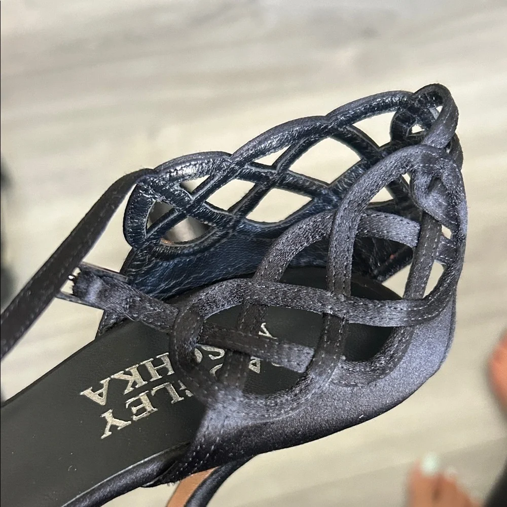 Badgley Mischka Strappy Black Heels